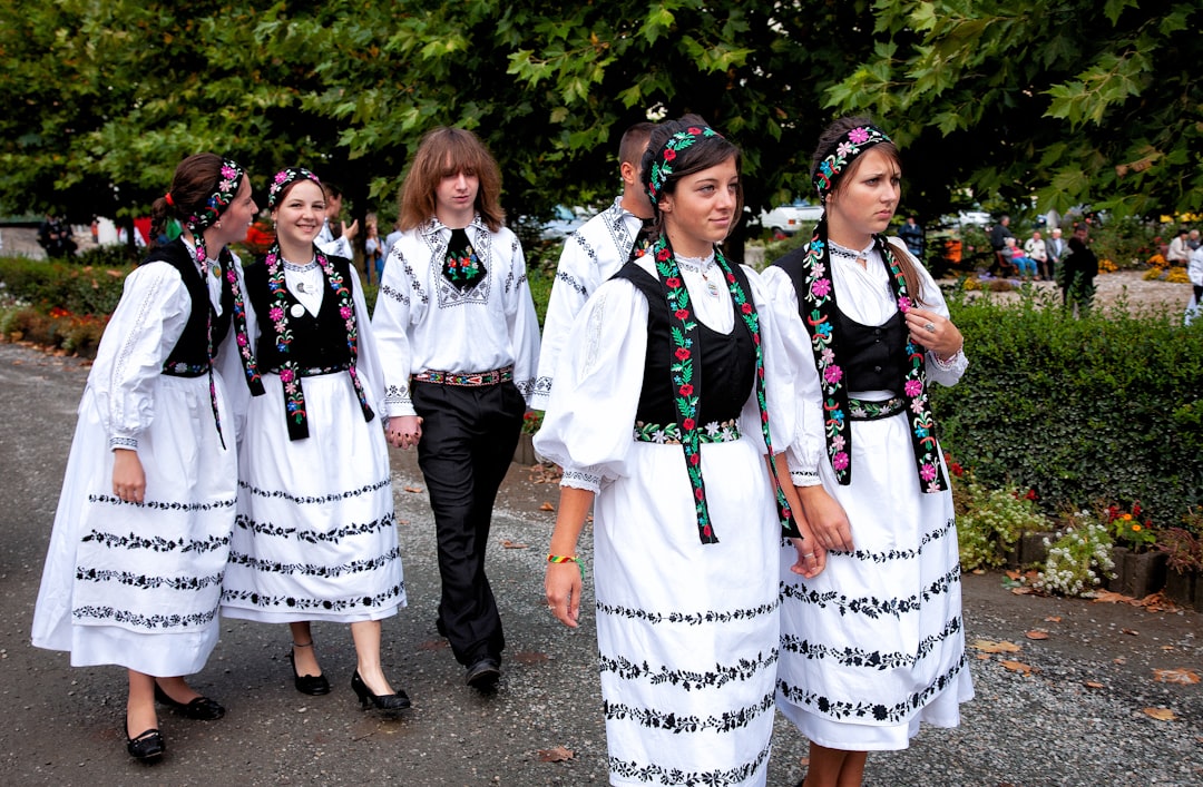 Polski folklor: Regiony i tradycje ludowe