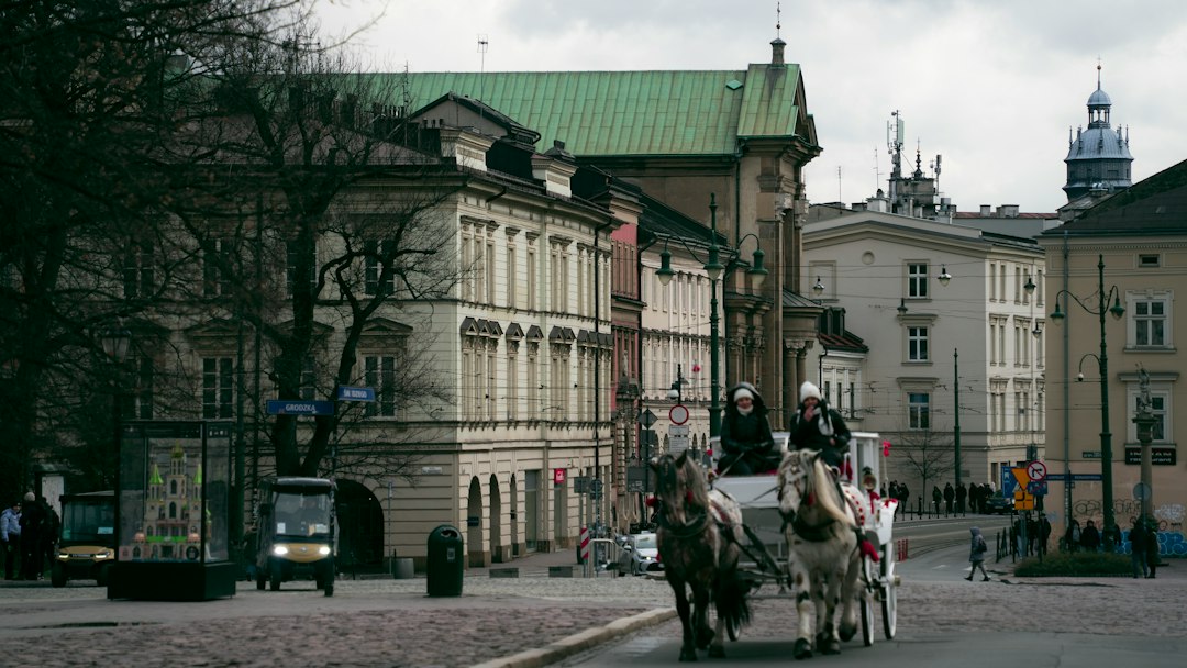 Polskie obyczaje dawne: Tradycje i zwyczaje naszych przodków